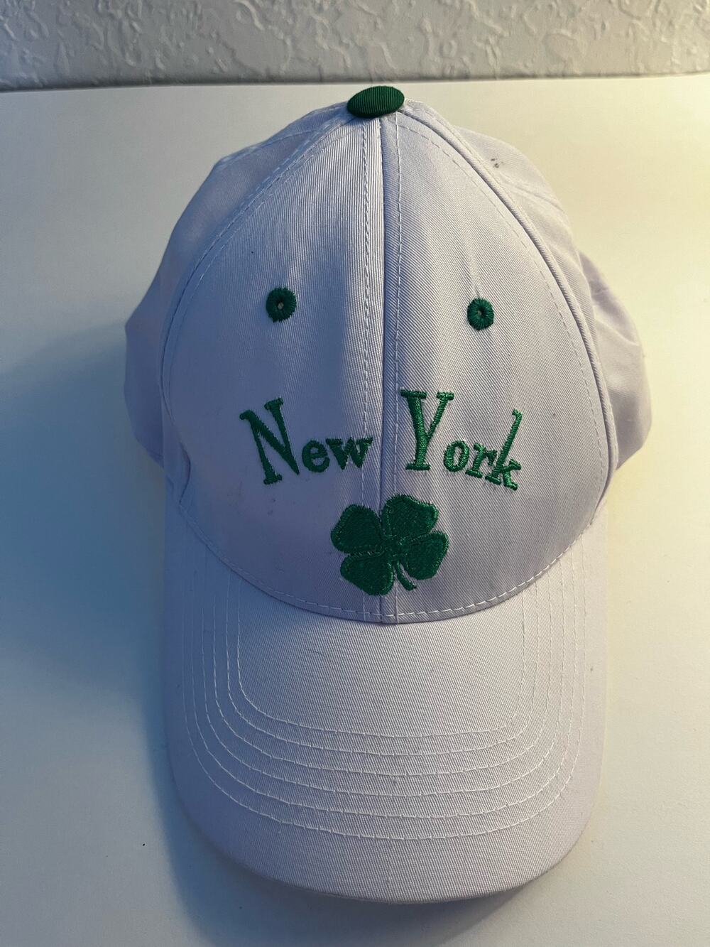 White Hat 4 leaf Green Clover Cap New York Lucky Adjustable Captivating Headgear